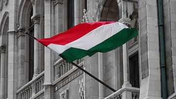 Еврокомиссия заинтересовалась ситуаций с лишением Венгрией лицензии радио Klubradio