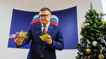 Губернатор Челябинской области принял участие в акции "Елка желаний"