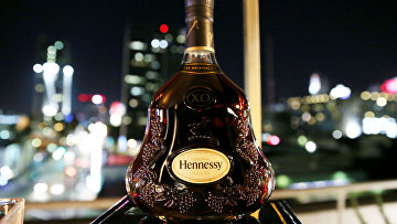 Жители Кургана за подделку Hennessy на полмиллиона заплатят по 10 тыс руб