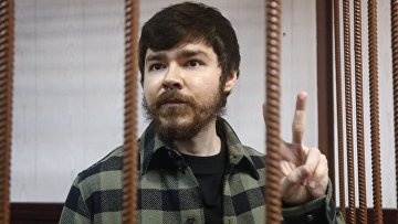 Блогер Шабутдинов останется под стражей до середины апреля — суд